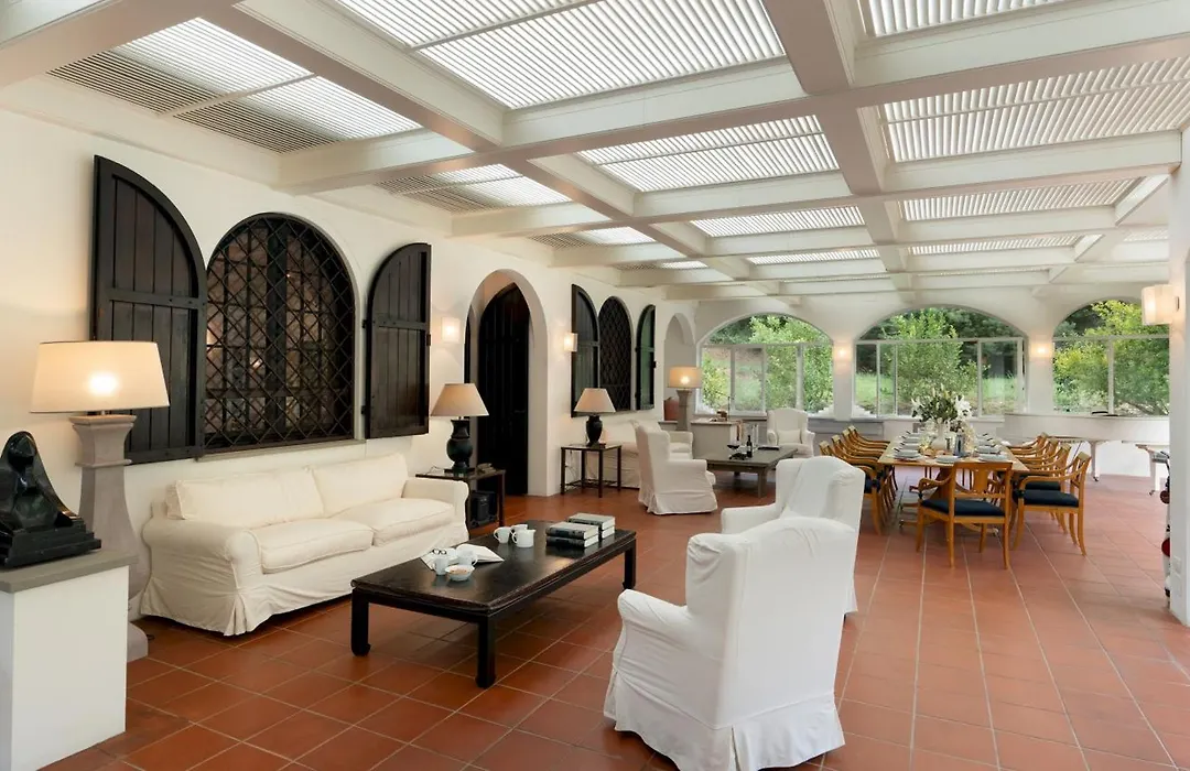 VILLA MANGANELLI 12, Emma Villas-1